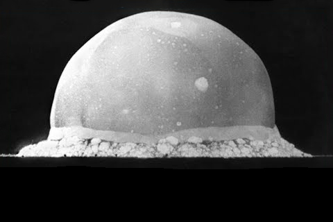 Atomová bomba