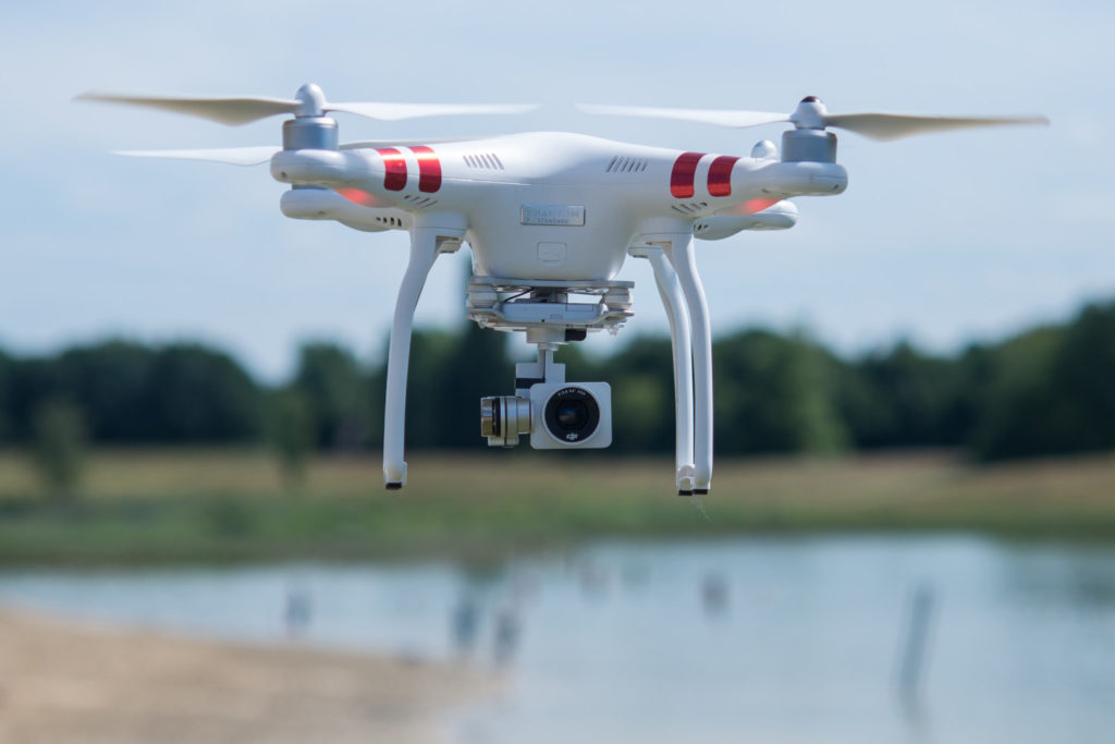 Pro drony platí nová pravidla