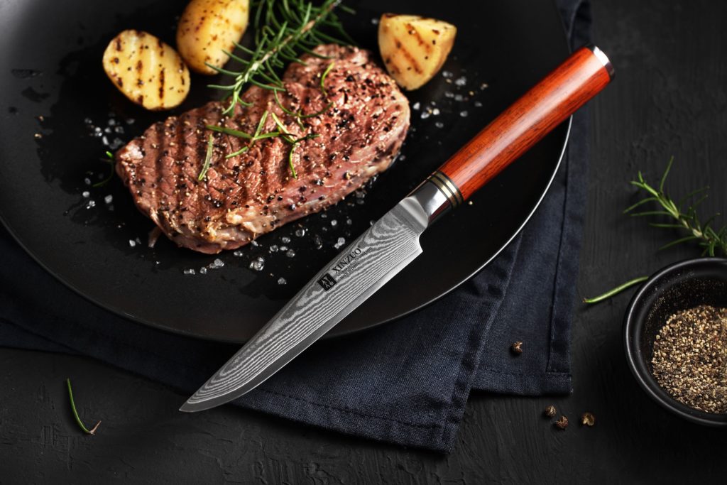 Steakový nůž nesmí chybět v žádné kuchyni