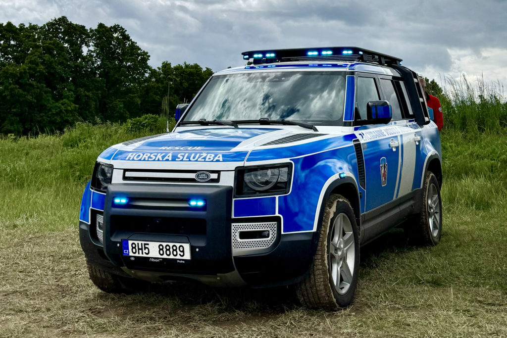 Vůz Horské služby na akci Albion Cars