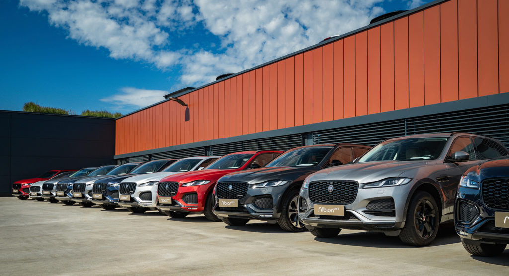 Vozy Jaguar F-Pace v Albion Cars