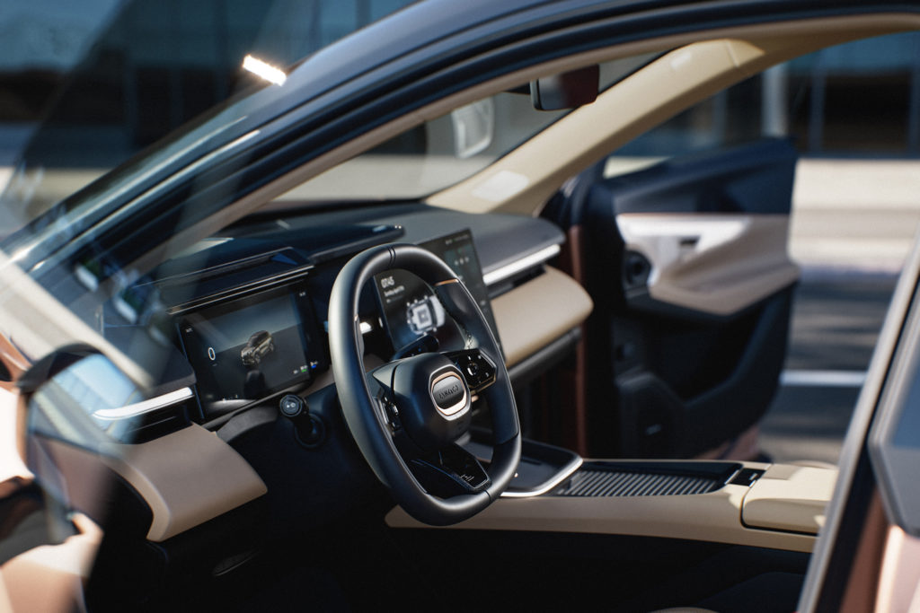 Interiér nového Lynk & Co 08